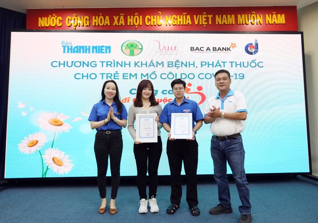 Trẻ mồ côi do Covid-19 ấm lòng, vui tươi trong ngày hội sức khỏe- Ảnh 9. Trẻ mồ côi do Covid-19 ấm lòng, vui tươi trong ngày hội sức khỏe- Ảnh 9.