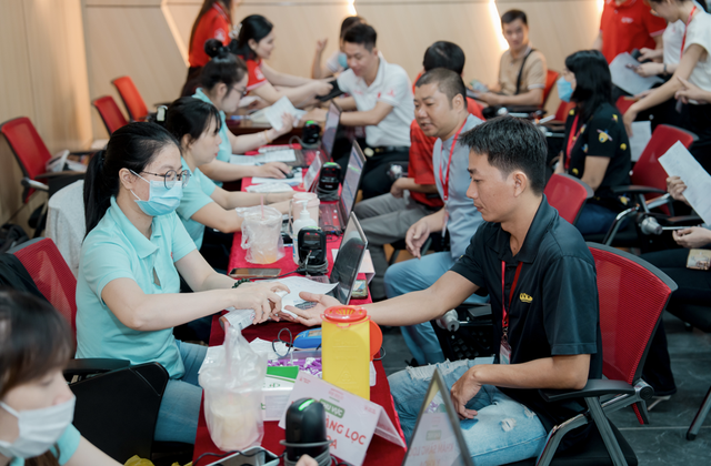 H&agrave;nh tr&igrave;nh đỏ 2026: Gần 600 tr&aacute;i tim chung nhịp- Ảnh 1.