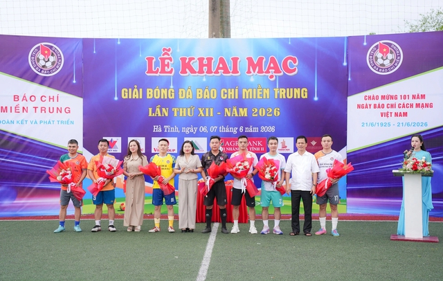 Hơn 100 người l&agrave;m b&aacute;o miền Trung hội tụ, tranh t&agrave;i tại H&agrave; Tĩnh- Ảnh 1.
