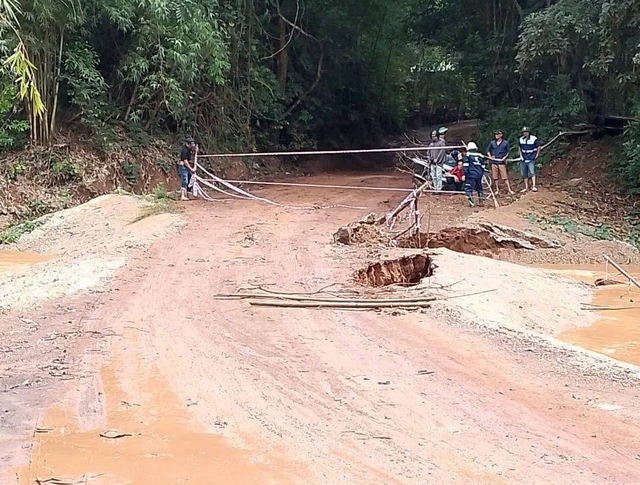Đồng Nai: Cầu tạm Mã Đà đã thông xe- Ảnh 5. Đồng Nai: Cầu tạm Mã Đà đã thông xe- Ảnh 5.