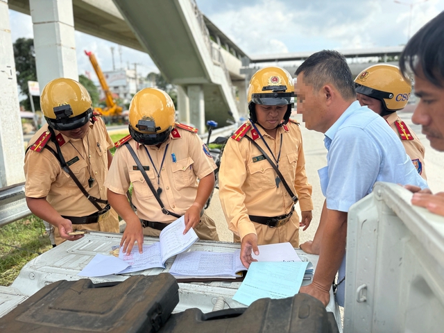 Cho người khác mượn xe, khi nào chủ xe bị phạt? Cục CSGT nói rõ- Ảnh 1. Cho người khác mượn xe, khi nào chủ xe bị phạt? Cục CSGT nói rõ- Ảnh 1.