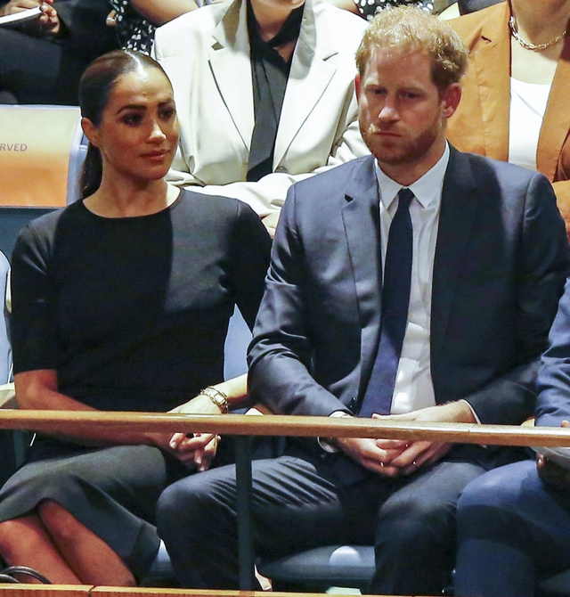 Bạn bè tiết lộ điều 'công chúng không hề biết' về Hoàng tử Harry - Meghan Markle - Ảnh 3.