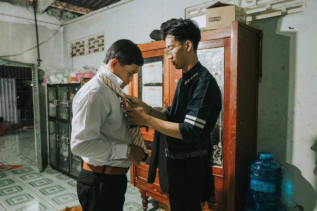 Chàng trai chuẩn bị đám cưới cho cha, lời chúc khiến cô dâu U.50 xúc động - Ảnh 1.