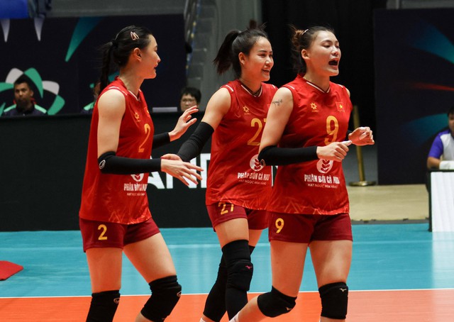 Thắng nhọc nhằn Indonesia, đội tuyển bóng chuyền nữ Việt Nam mất ngôi đầu bảng AVC Cup- Ảnh 1. Thắng nhọc nhằn Indonesia, đội tuyển bóng chuyền nữ Việt Nam mất ngôi đầu bảng AVC Cup- Ảnh 1.