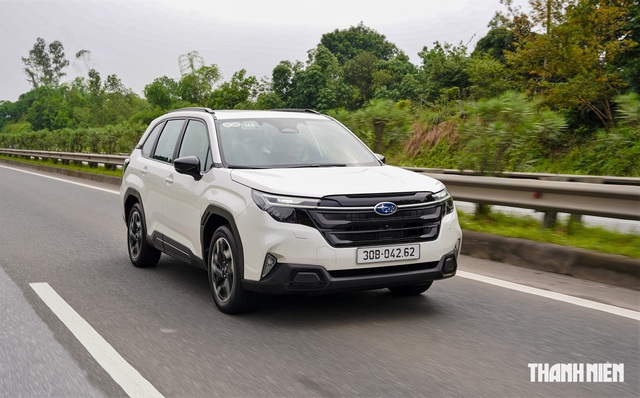 Người dùng Việt lo ngại Subaru Forester lỗi cửa sổ trời, hãng xe Nhật lên tiếng - Ảnh 1.
