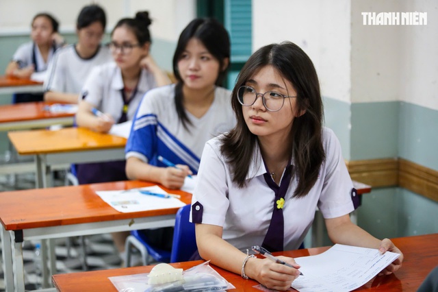 Từng dạy học trò điểm 10 toán thi tốt nghiệp THPT, thầy giáo mách nước làm bài - Ảnh 2.