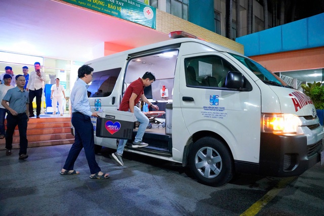 Bệnh viện Đại học Y Dược TP.HCM phối hợp gh&eacute;p tim cứu bệnh nhi 13 tuổi - Ảnh 1.