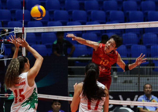 Ngôi sao Thanh Thúy xuất trận, đội tuyển bóng chuyền nữ Việt Nam thắng dễ Hồng Kông- Ảnh 1. Ngôi sao Thanh Thúy xuất trận, đội tuyển bóng chuyền nữ Việt Nam thắng dễ Hồng Kông- Ảnh 1.