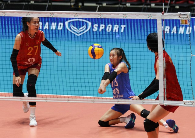 Thắng nhọc nhằn Indonesia, đội tuyển bóng chuyền nữ Việt Nam mất ngôi đầu bảng AVC Cup- Ảnh 2. Thắng nhọc nhằn Indonesia, đội tuyển bóng chuyền nữ Việt Nam mất ngôi đầu bảng AVC Cup- Ảnh 2.