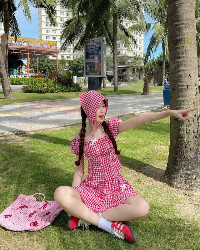 Sức sống mới của họa tiết gingham, nét cổ điển lên ngôi thời thượng - Ảnh 5.