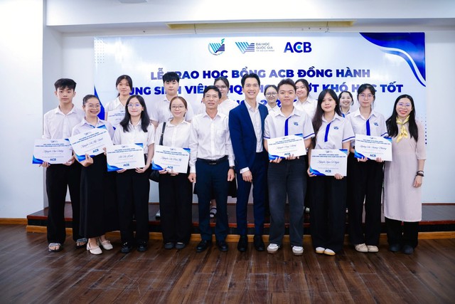 Sáng lập bởi những giảng viên đại học, giáo dục trở thành DNA của ACB - Ảnh 1.