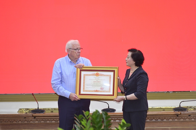 Đầu tháng 7 khai quật mộ liệt sĩ tại Công viên Lê Thị Riêng- Ảnh 2. Đầu tháng 7 khai quật mộ liệt sĩ tại Công viên Lê Thị Riêng- Ảnh 2.