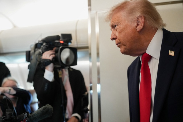 Tổng thống Trump nổi giận bỏ ngang phỏng vấn- Ảnh 2. Tổng thống Trump nổi giận bỏ ngang phỏng vấn- Ảnh 2.