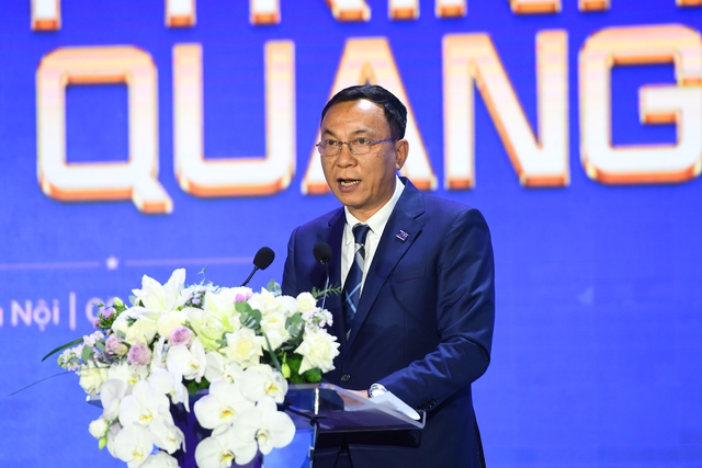 CLB Hà Nội kỷ niệm 20 năm thành lập, đón nhận Huân chương Lao động hạng nhì- Ảnh 3. CLB Hà Nội kỷ niệm 20 năm thành lập, đón nhận Huân chương Lao động hạng nhì- Ảnh 3.