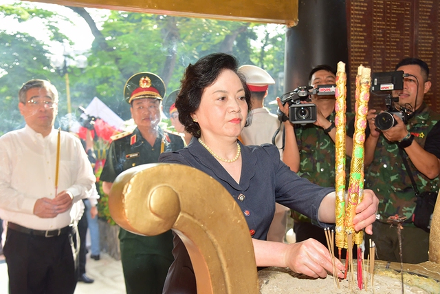 Đầu tháng 7 khai quật mộ liệt sĩ tại Công viên Lê Thị Riêng- Ảnh 3. Đầu tháng 7 khai quật mộ liệt sĩ tại Công viên Lê Thị Riêng- Ảnh 3.