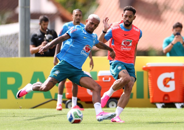 Brazil chia tay ngôi sao cực hay, HLV Ancelotti vẫn tuyên bố mạnh mẽ: Phải vô địch World Cup 2026!- Ảnh 1. Brazil chia tay ngôi sao cực hay, HLV Ancelotti vẫn tuyên bố mạnh mẽ: Phải vô địch World Cup 2026!- Ảnh 1.