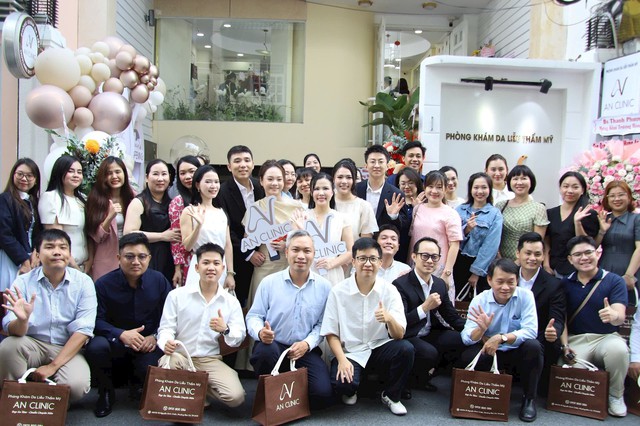 Khai trương Phòng khám Da liễu thẩm mỹ AN CLINIC: Nơi kiến tạo làn da không tuổi- Ảnh 1. Khai trương Phòng khám Da liễu thẩm mỹ AN CLINIC: Nơi kiến tạo làn da không tuổi- Ảnh 1.