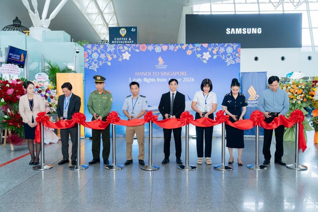 Singapore Airlines bổ sung chuyến bay thứ ba mỗi ngày giữa Hà Nội và Singapore- Ảnh 1. Singapore Airlines bổ sung chuyến bay thứ ba mỗi ngày giữa Hà Nội và Singapore- Ảnh 1.