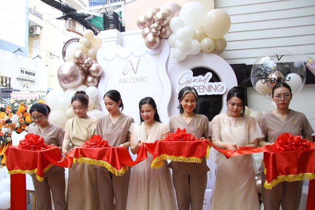 Khai trương Phòng khám Da liễu thẩm mỹ AN CLINIC: Nơi kiến tạo làn da không tuổi- Ảnh 2. Khai trương Phòng khám Da liễu thẩm mỹ AN CLINIC: Nơi kiến tạo làn da không tuổi- Ảnh 2.