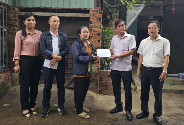TP.HCM: Dập tắt đám cháy, phát hiện cụ bà tử vong trong nhà- Ảnh 2. TP.HCM: Dập tắt đám cháy, phát hiện cụ bà tử vong trong nhà- Ảnh 2.