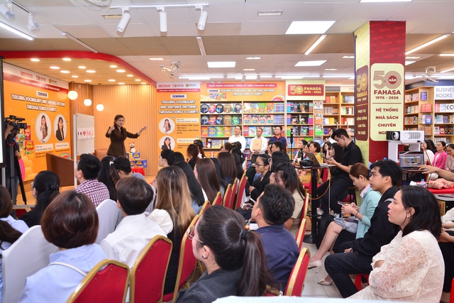 Dạy tiếng Anh như ngôn ngữ thứ hai: Đánh giá không chỉ bằng điểm số - Ảnh 2. Dạy tiếng Anh như ngôn ngữ thứ hai: Đánh giá không chỉ bằng điểm số - Ảnh 2.