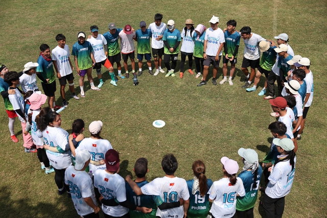 Tràn ngập nụ cười ở giải ném đĩa The One Ultimate Championship 2026- Ảnh 2. Tràn ngập nụ cười ở giải ném đĩa The One Ultimate Championship 2026- Ảnh 2.