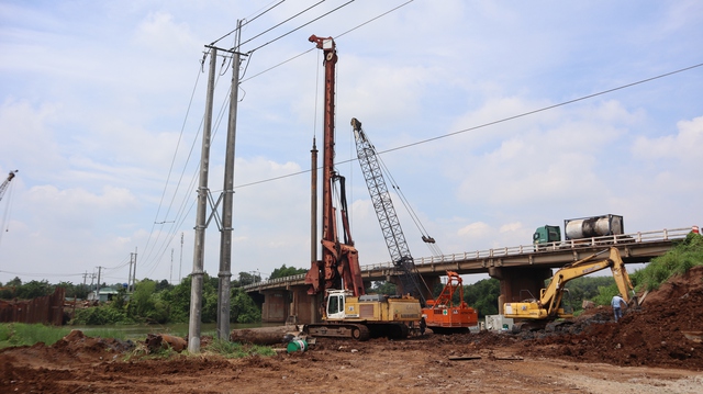 Nâng cấp, mở rộng quốc lộ 14: Gỡ vướng ranh mốc, đường điện sắp được di dời - Ảnh 5.