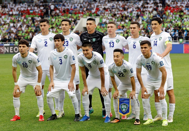 Đội tuyển Uzbekistan sốc vì bị kiểm tra an ninh trước khi thi đấu- Ảnh 1. Đội tuyển Uzbekistan sốc vì bị kiểm tra an ninh trước khi thi đấu- Ảnh 1.
