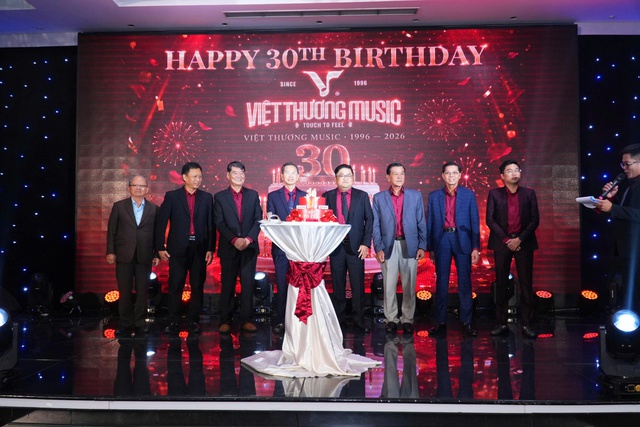 Việt Thương Music công bố nhận diện thương hiệu mới sau cột mốc 30 năm phát triển- Ảnh 1. Việt Thương Music công bố nhận diện thương hiệu mới sau cột mốc 30 năm phát triển- Ảnh 1.