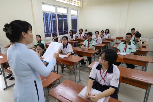 Điểm thi lớp 10 TP.HCM: Môn văn phân loại rõ rệt - Ảnh 3.