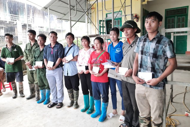 Những hộp xôi nghĩa tình và tờ di chúc tái sinh của người đàn bà góa - Ảnh 2.