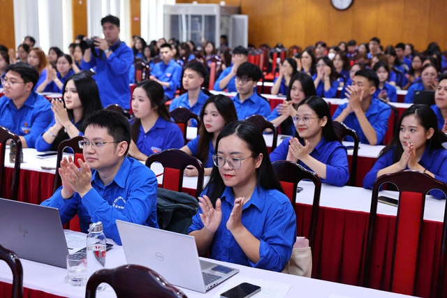 Tập huấn kỹ năng bảo vệ nền tảng tư tưởng của Đảng trên không gian mạng - Ảnh 1.