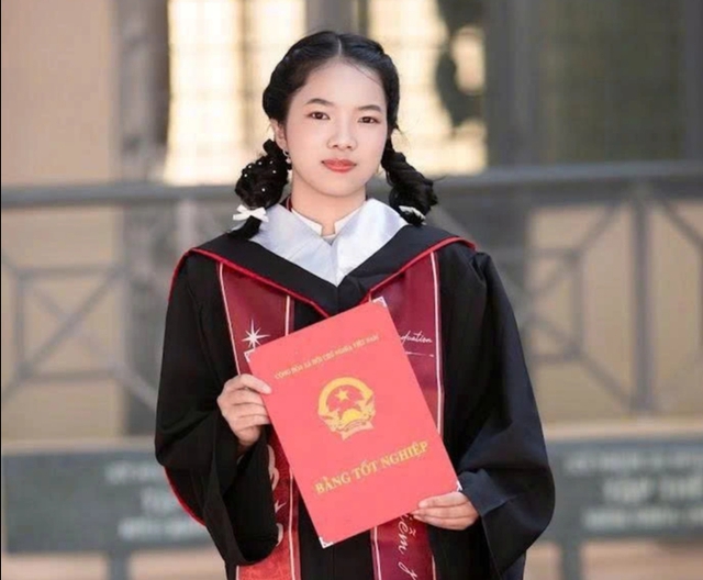 Thủ khoa khối B 30 điểm: Học khoảng 5 tiếng mỗi ngày, vẫn dùng mạng xã hội - Ảnh 1.