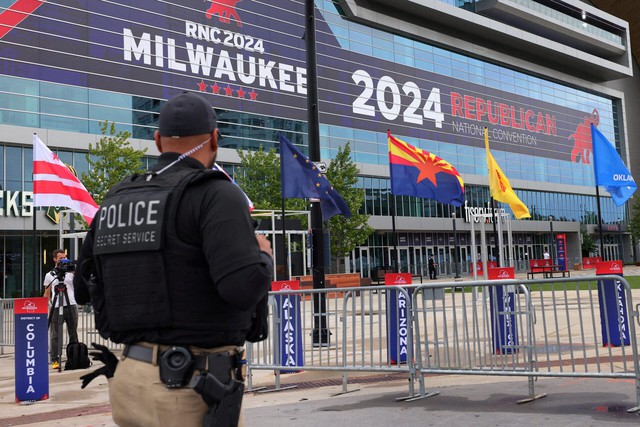 Trump announces rare Republican convention ahead of midterms - Ảnh 1.