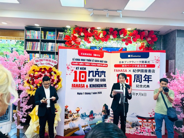 Phó tổng Lãnh sự quán Nhật Bản tại TP.HCM trải lòng việc tìm sách học tiếng Việt - Ảnh 1.