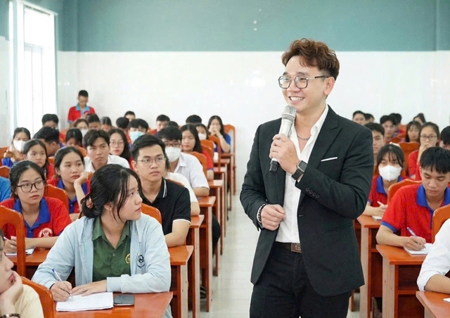 50 năm thành phố mang tên Bác: Tự hào là công dân TP.HCM- Ảnh 4.