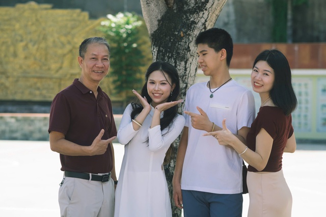 Đạt 9,75 Văn, nữ sinh Hải Ph&ograve;ng l&agrave;m đề Steve Jobs Việt Nam thế n&agrave;o? - Ảnh 2.