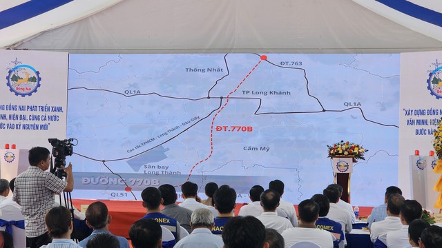 Đồng Nai khởi công tuyến đường kết nối 9 xã, phường đến sân bay Long Thành- Ảnh 1.