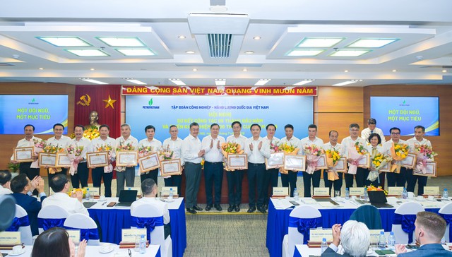Petrovietnam giữ vững vai trò nòng cốt, bứt phá tăng trưởng hai con số - Ảnh 5.