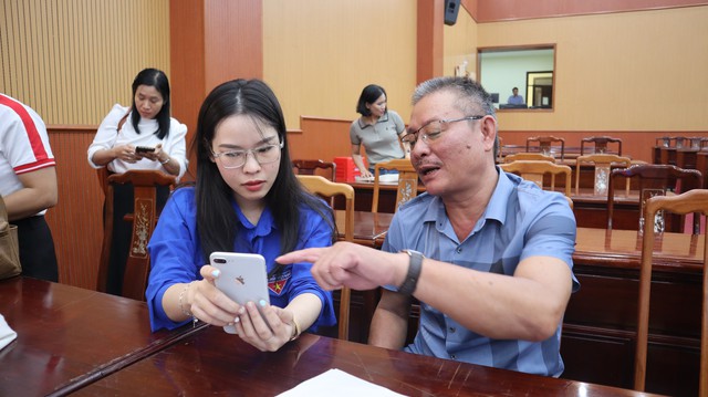 Đồng Nai chuyển đổi số từ gốc: Địa phương đầutiênvận hành phần mềm quản lý khu phố - Ảnh 2.