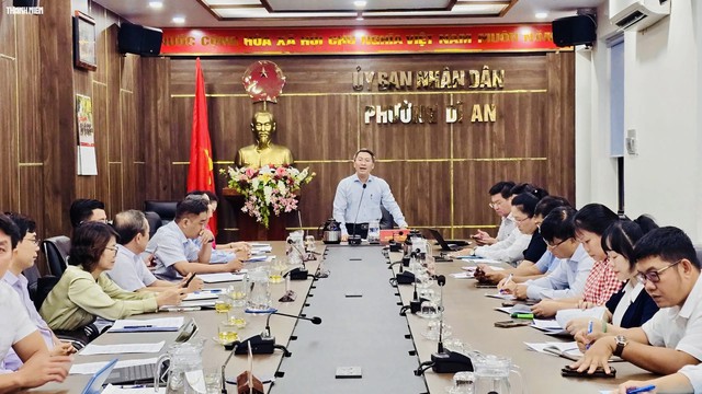 Phường Dĩ An đông dân nhất TP.HCM thiếu 427 phòng học - Ảnh 1.