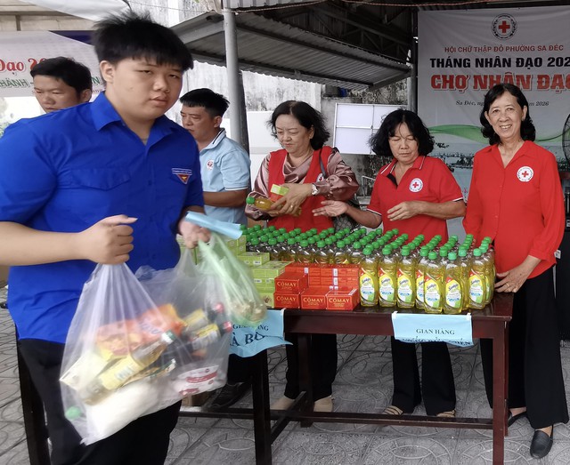 Ấm áp tình thân - Ảnh 1.