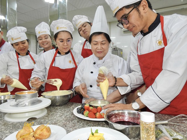 Chọn học nghề sau lớp 9 gia tăng - Ảnh 1.