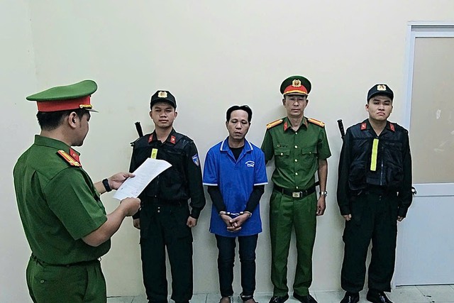 Công an TP.HCM tiếp tục tìm vật chứng vụ thi thể người phụ nữ trong bao tải- Ảnh 4.