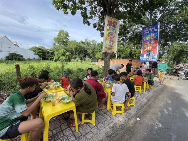 Nghĩa tình tiệm mì 1.000 đồng - Ảnh 4.