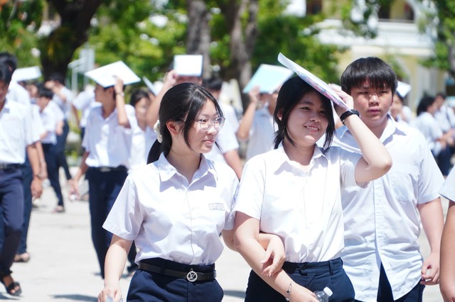 Gia Lai công bố trúng tuyển lớp 10 tạm thời, khi nào xác nhận nhập học? - Ảnh 2.