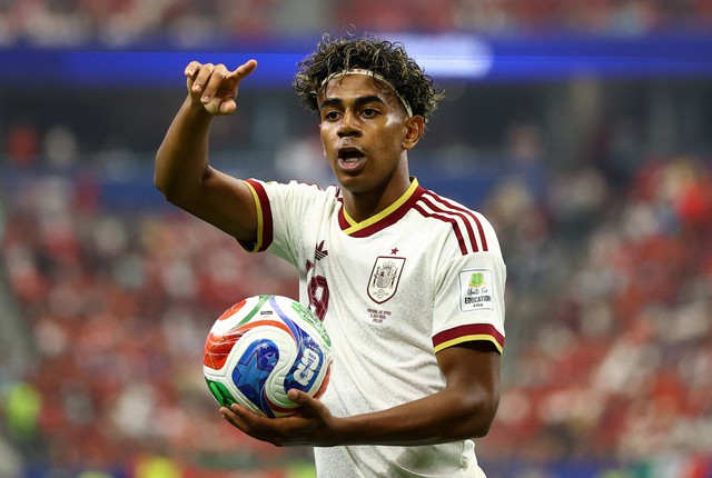 Danh hiệu MVP World Cup gây tranh cãi: Messi, Yamal hay Mbappe được FIFA ưu ái?- Ảnh 1.