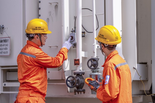 Ảnh dự thi: Năng lượng trên vùng Đất thép - Ảnh 6.
