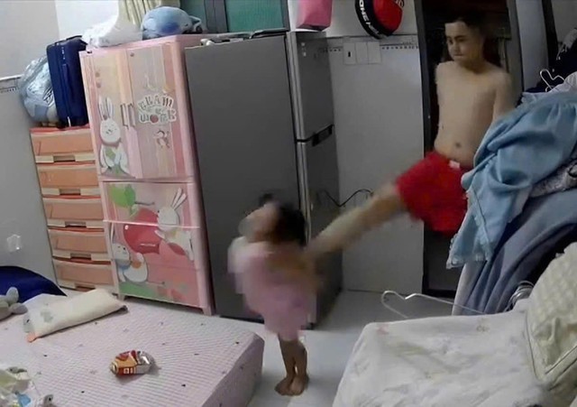 Chỉ đạo hỏa tốc bảo vệ bé gái 3 tuổi bị cha dượng bạo hành ở TP.HCM- Ảnh 2.