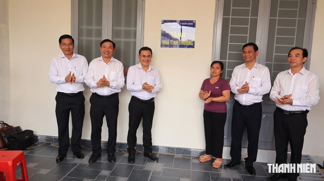 Phường đầu tiên ở Đồng Nai cấp sách giáo khoa miễn phí cho toàn bộ học sinh - Ảnh 5.